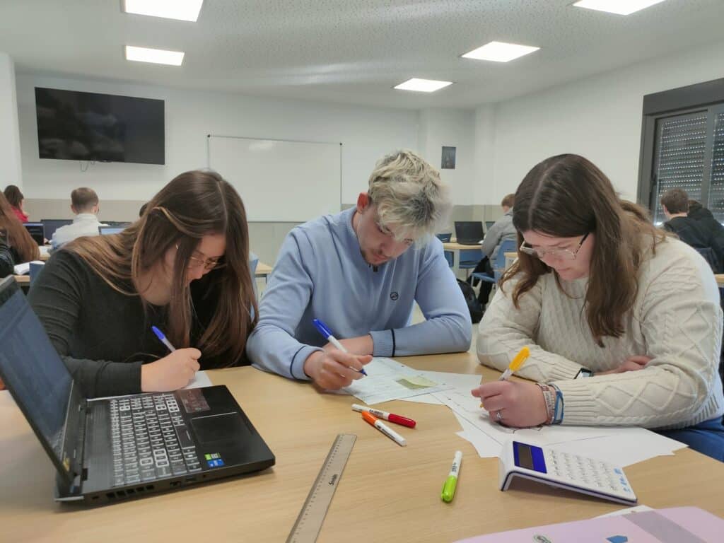 grado superior en marketing y publicidad en Jaén